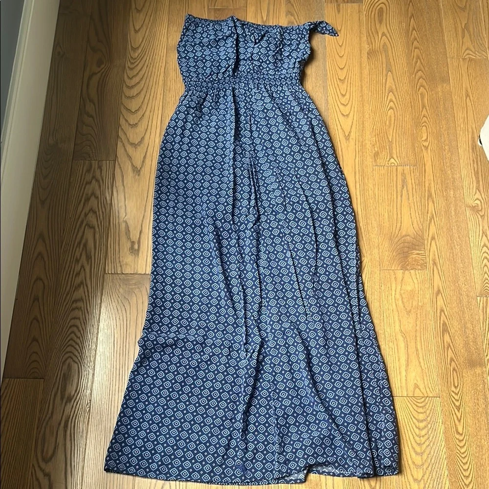 Abercrombie & Fitch Navy sleeveless flowy Blue Patterned Dress